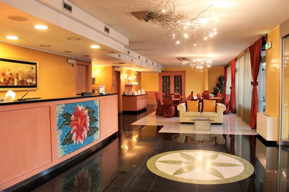 HOTEL RESIDENCE MONTELAGO Hotel in Lombardy