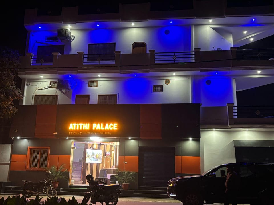Atithi Palace Luxury Guest House Hotel in Varanasi