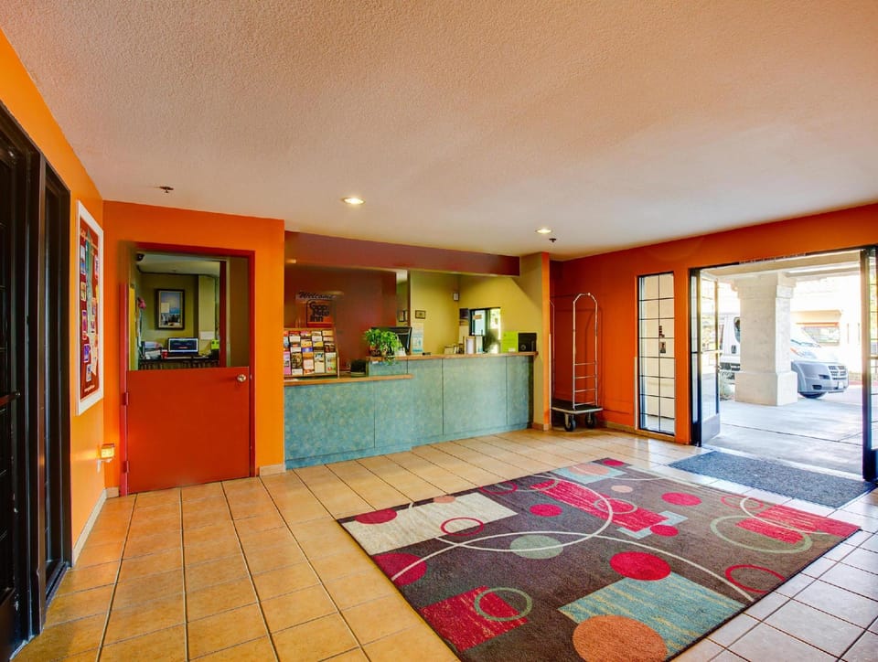 Comfort Inn Rohnert Park - Sonoma County Motel in Rohnert Park