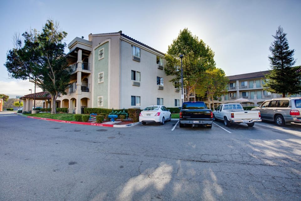 Comfort Inn Rohnert Park - Sonoma County Motel in Rohnert Park