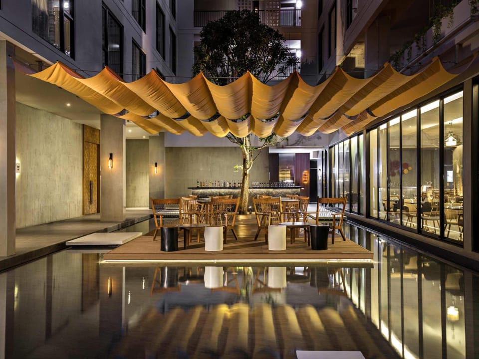 Bar/lounge