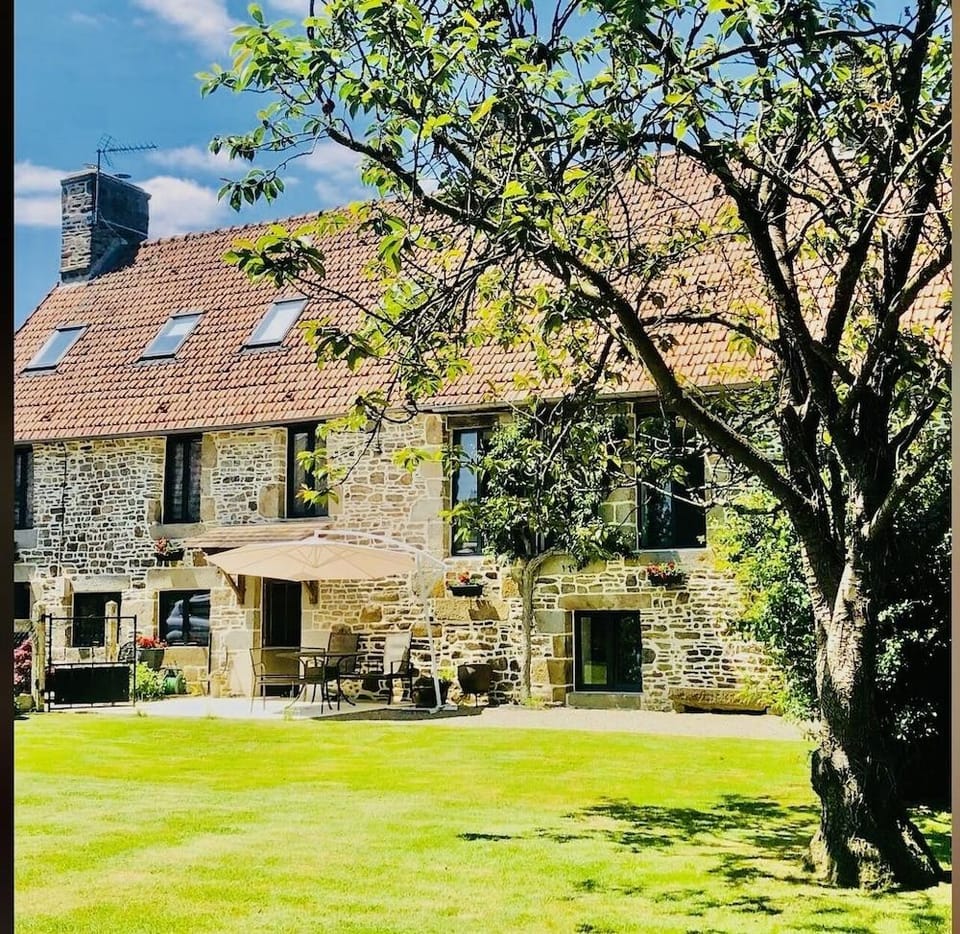 Frenes B & B Hotel in Normandy