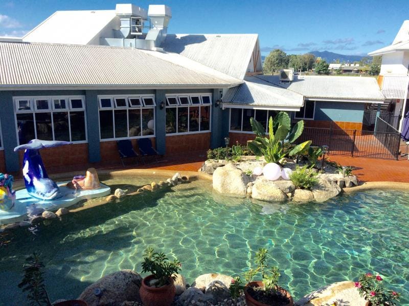 Swimming pool