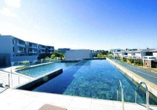 Azuri Apartment with Beach, Pools, Gym, Restaurants, Spa, Boats, kids Corner Hotel in Rivière du Rempart District, Mauritius