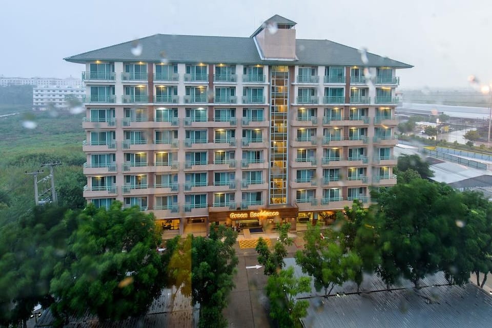 Green Mansion Serviced Apartment Hotel in Laos