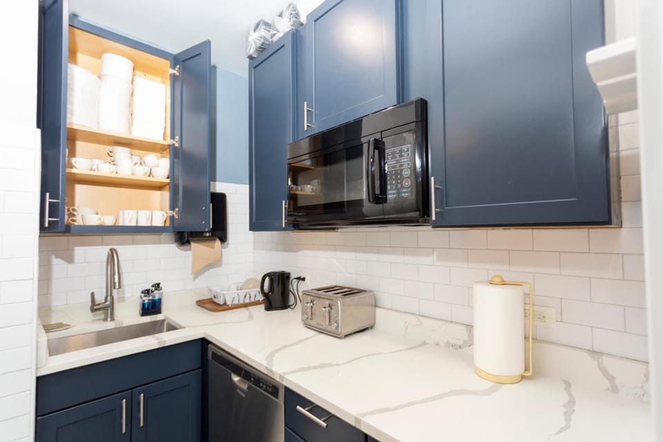 Chicago Parthenon Hostel Hostel in Chicago