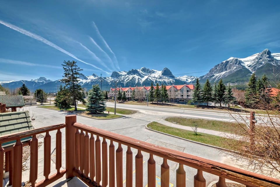 Canmore Rocky Mountain Inn Inn in Canmore