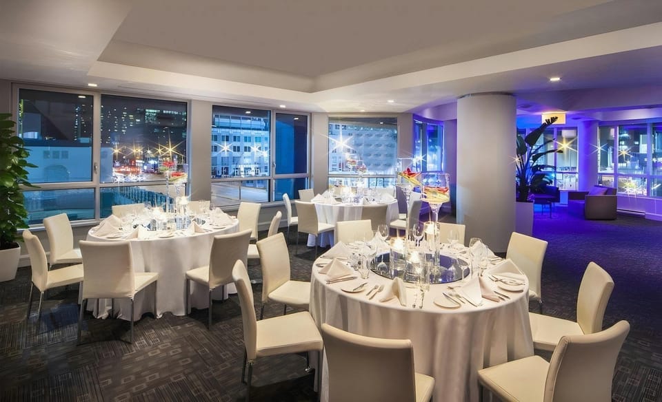 Hotel Le Crystal Montreal Hotel in Montreal