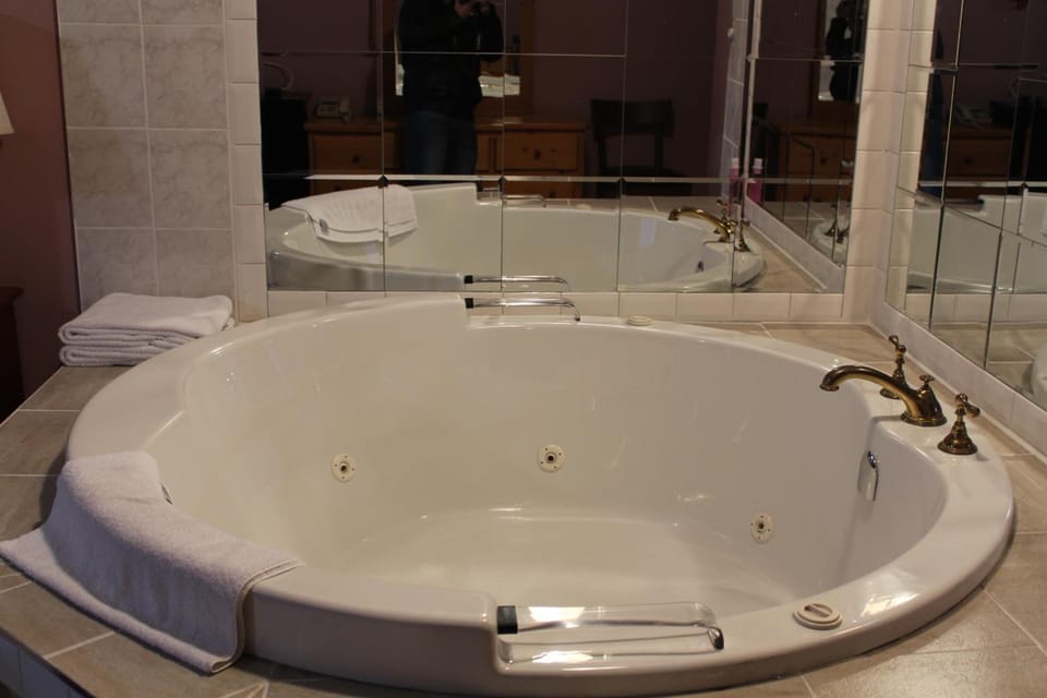 Hot spring bath