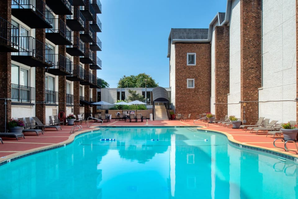 Hawthorne Inn & Conference Center Hotel in Winston-Salem