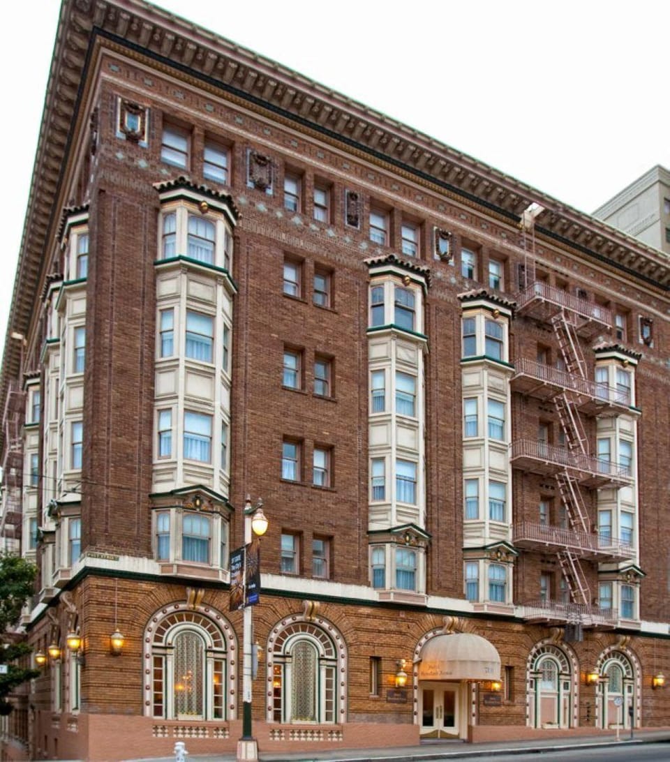 Beresford Arms Hotel in San Francisco