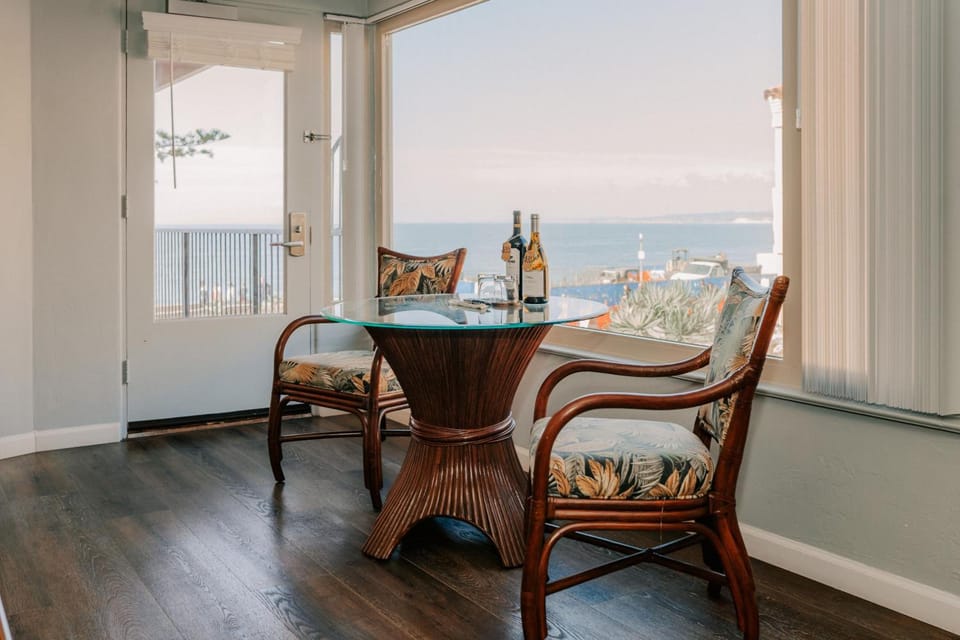 Pantai Inn Hotel in La Jolla