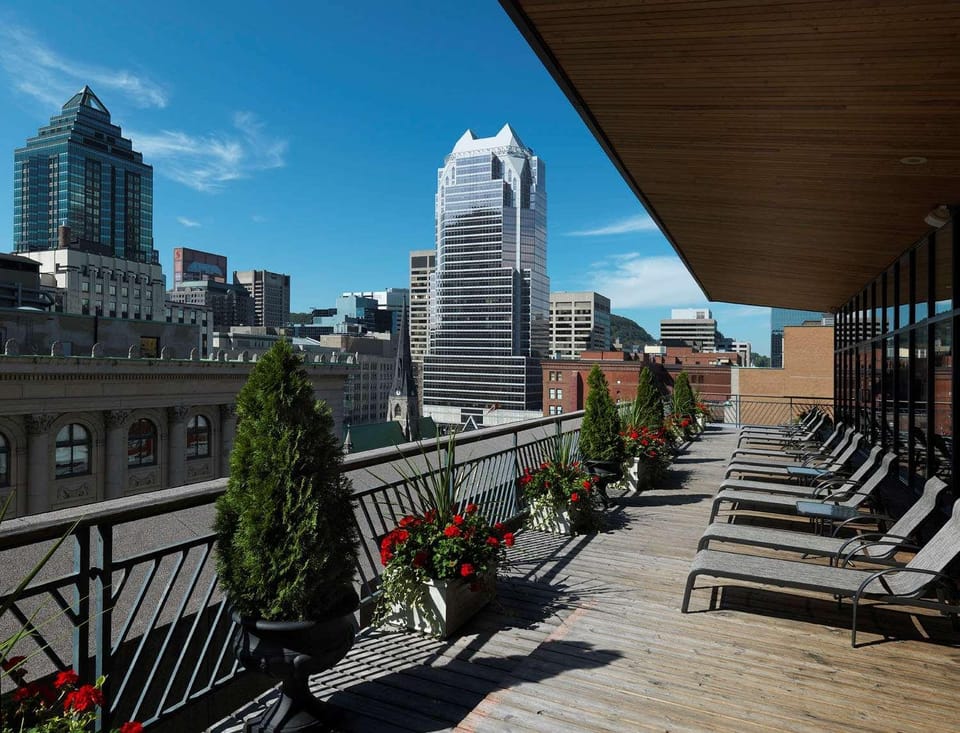 Le Square Phillips Hotel & Suites Apartment hotel in Montreal