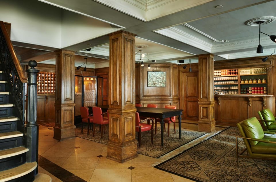 Banquet hall