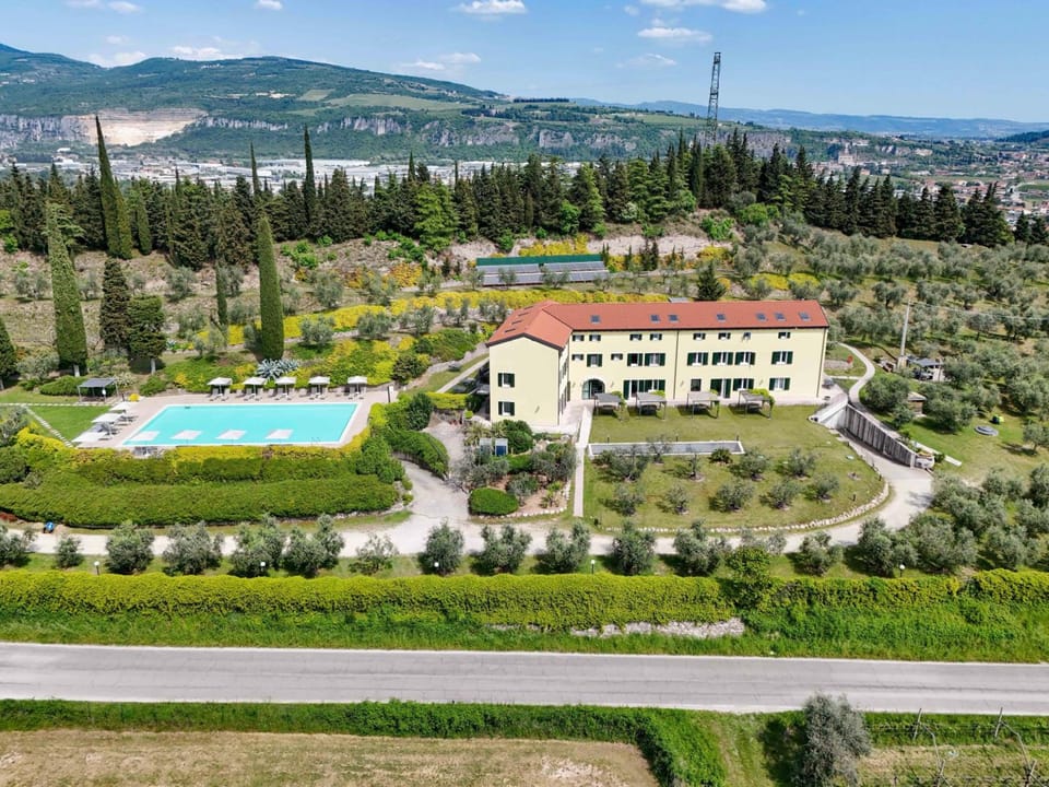 Residence Fontanelle Apartment hotel in Lake Garda