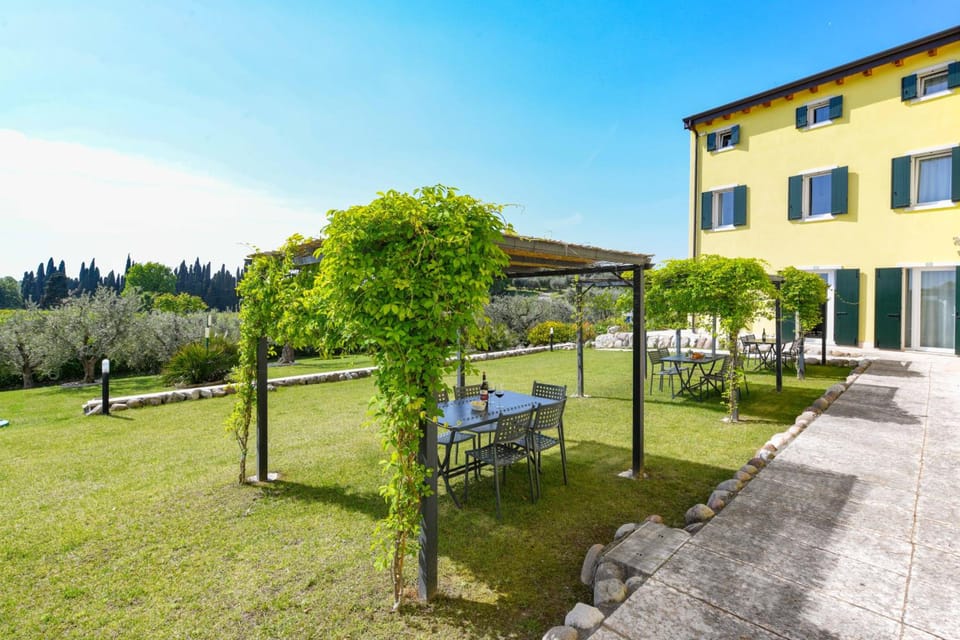Residence Fontanelle Apartment hotel in Lake Garda