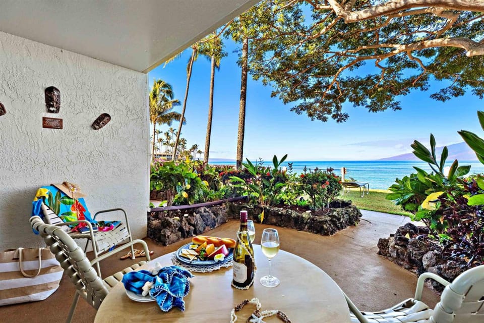 Napili Sunset Beach Front Resort Apartment hotel in Kapalua