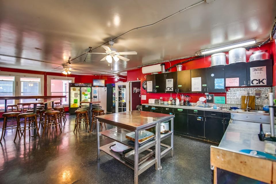 Lucky D's Hostel Hostel in San Diego