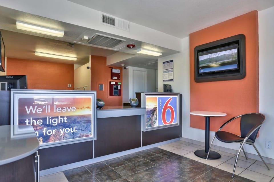 Shared lounge/TV area