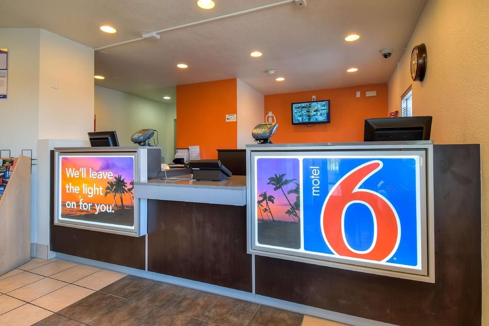 Motel 6 Stanton, CA - Anaheim West Hotel in Stanton