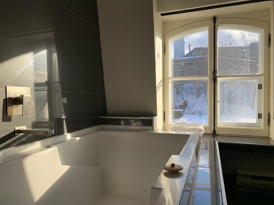 Hotel Le Saint-Paul Hotel in Quebec City