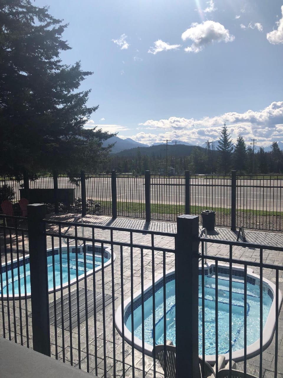 Mount Robson Inn Hotel in Jasper