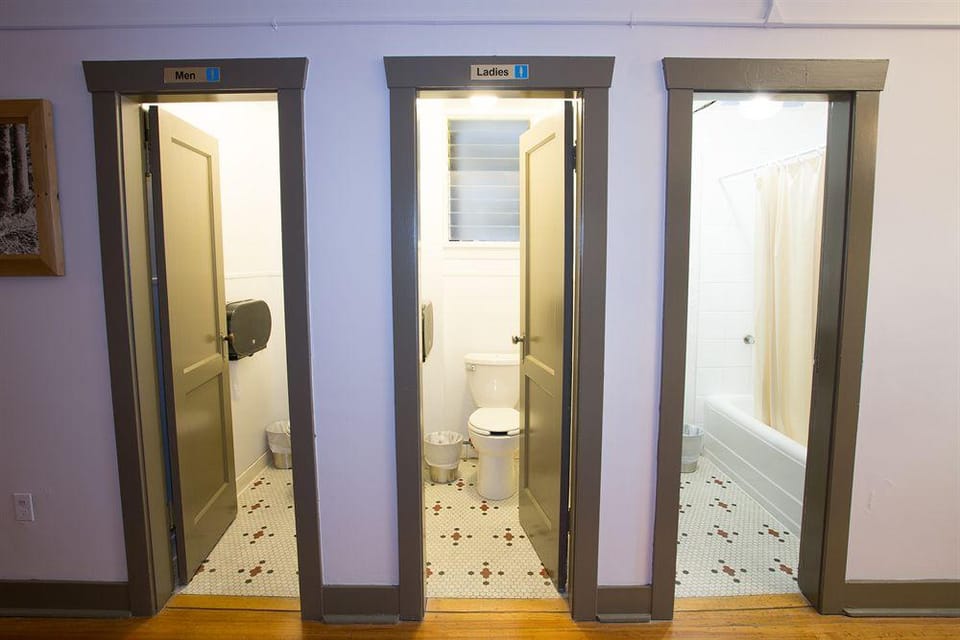 The Buchan Hotel Hotel in Vancouver