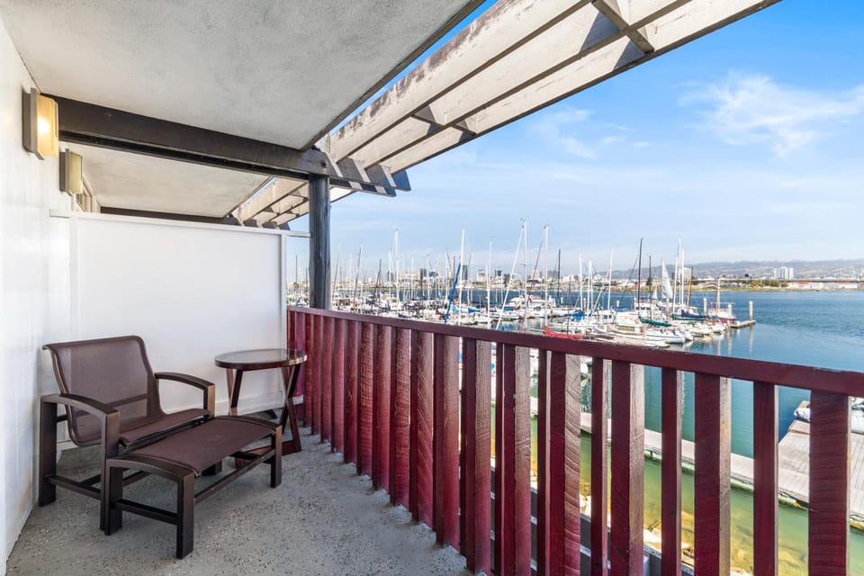 Marina Village Inn Motel in Alameda