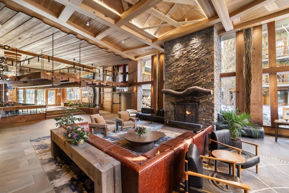 Moose Hotel and Suites Hotel in Banff