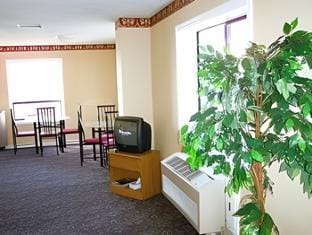 Skyway Inn - Seatac Inn in Des Moines