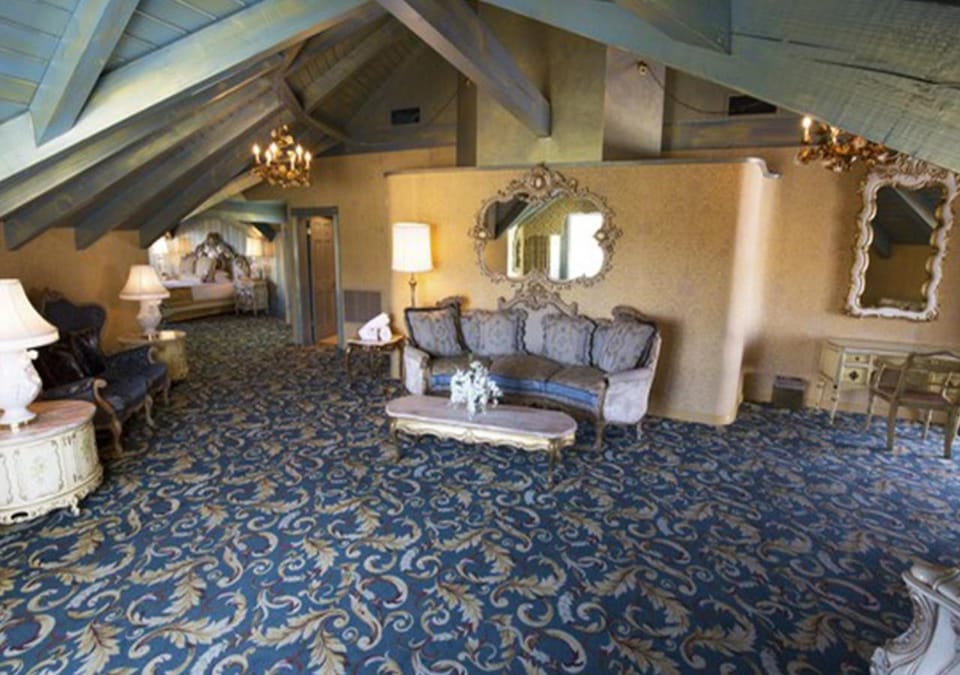 Madonna Inn Hotel in San Luis Obispo