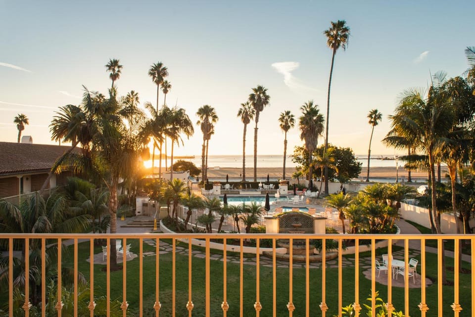 Harbor View Inn Hotel in Santa Barbara