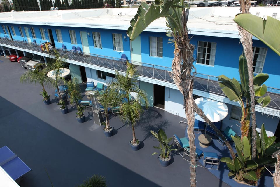 Vibe Hotel Hollywood Hostel in Hollywood