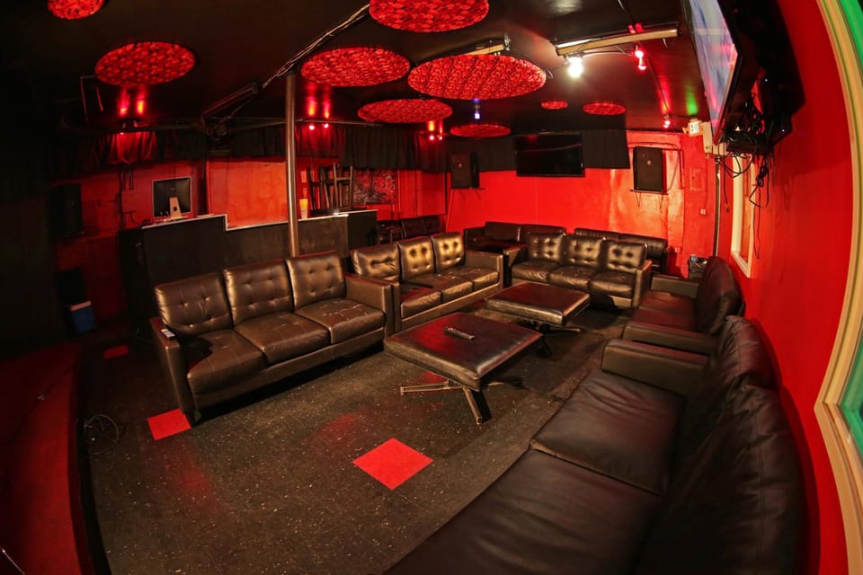 Vibe Hotel Hollywood Hostel in Hollywood