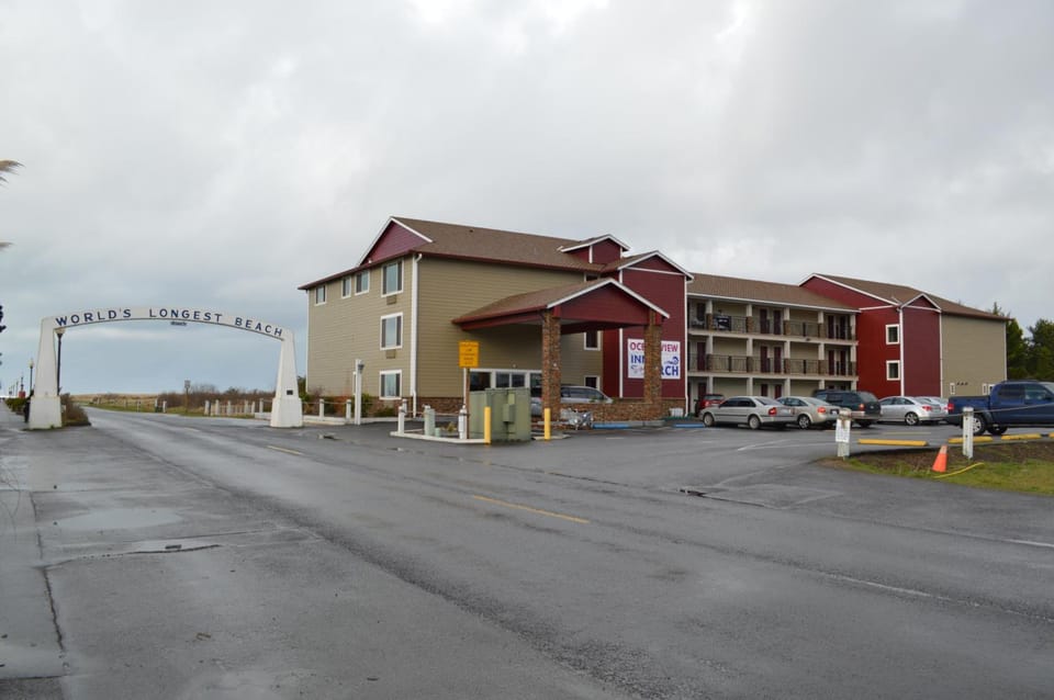 Oceanview Inn at the Arch Inn in Long Beach