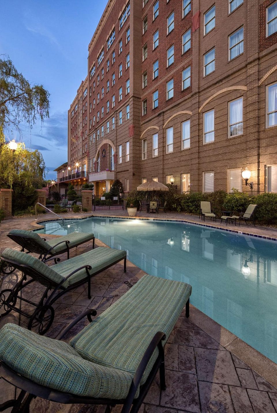 Swimming pool