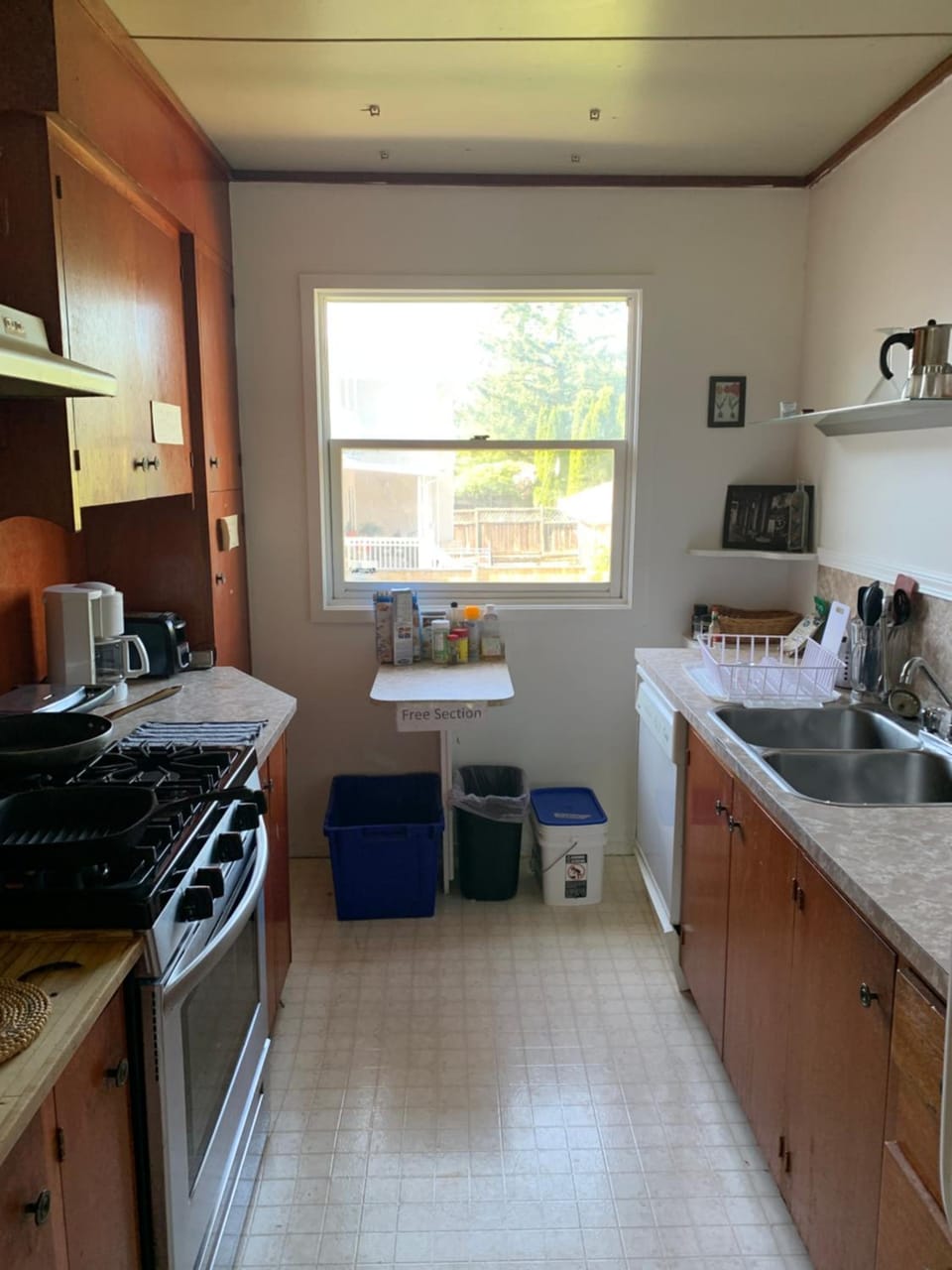Vancouver Backpacker House Hostel in Burnaby