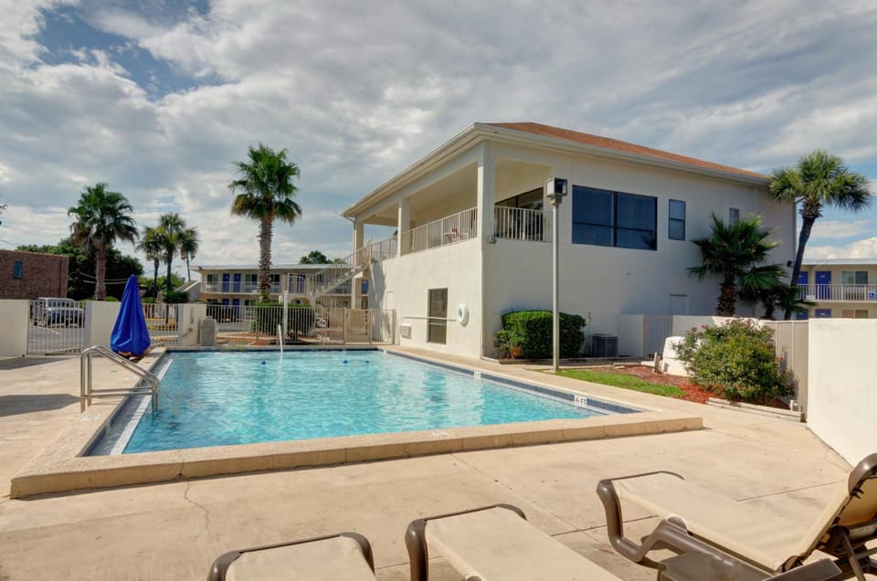 Motel 6 Destin, FL Hotel in Destin