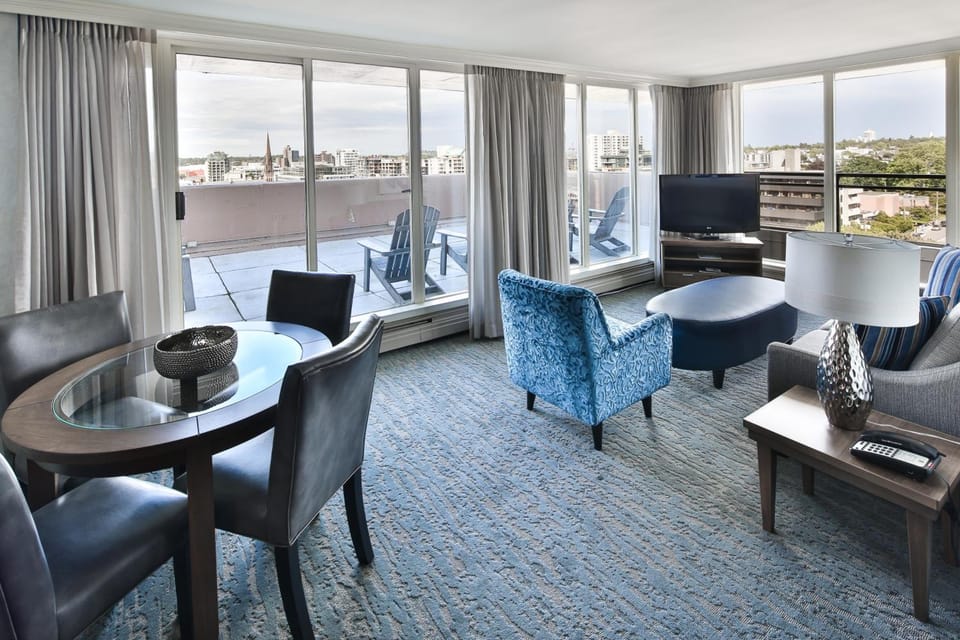 Chateau Victoria Hotel & Suites Hotel in Victoria