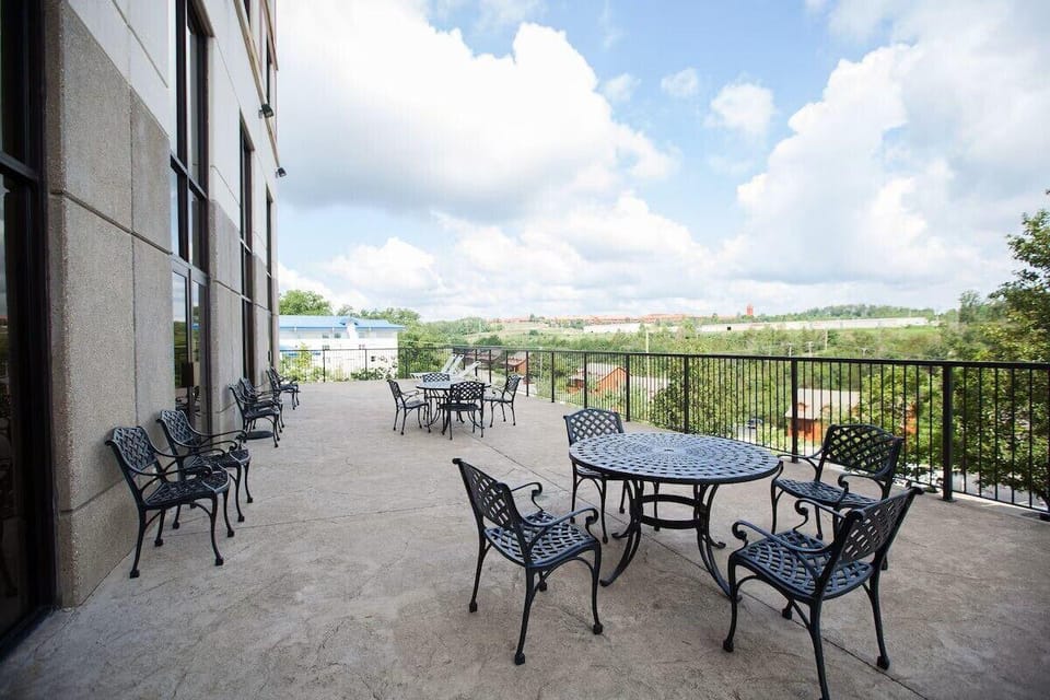 Grand Plaza Hotel Branson Hotel in Branson
