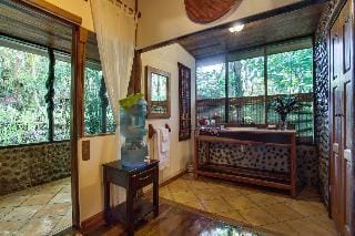 Table Rock Jungle Lodge Hotel in Cayo District