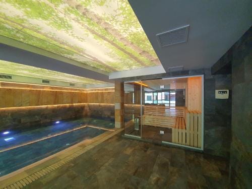 Complex Lostrita Hotel in Romania