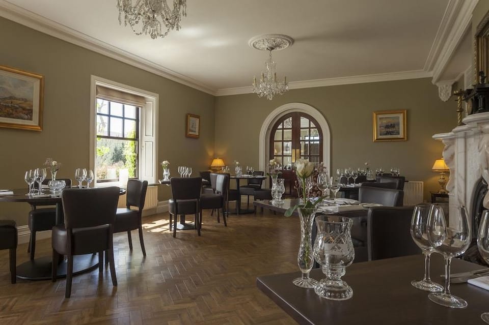 An Chuirt Gweedore Court Hotel Hotel in County Donegal