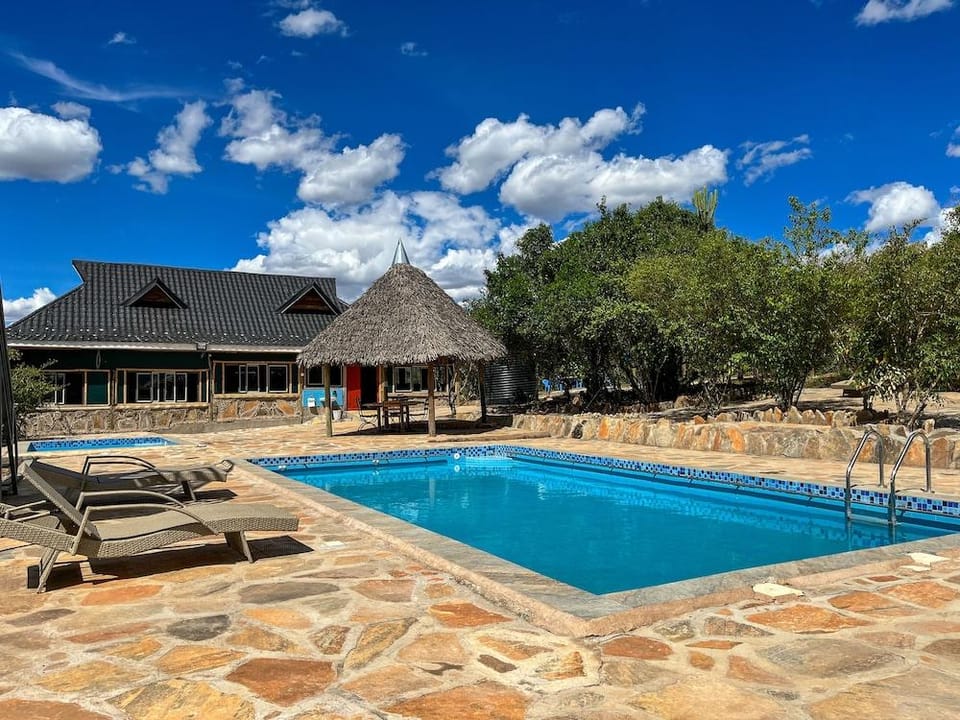 Orngatuny Mara King Camp Hotel in Kenya