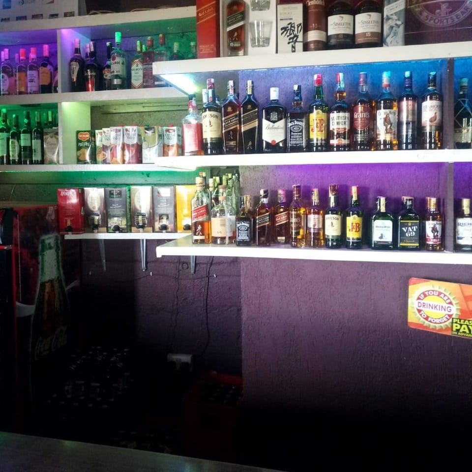 Hudson's Sports Bar and Restaurant Hotel in Kenya