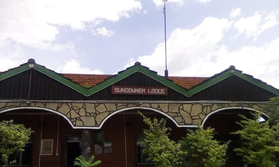 Sundowner Lodge Hotel in Kenya