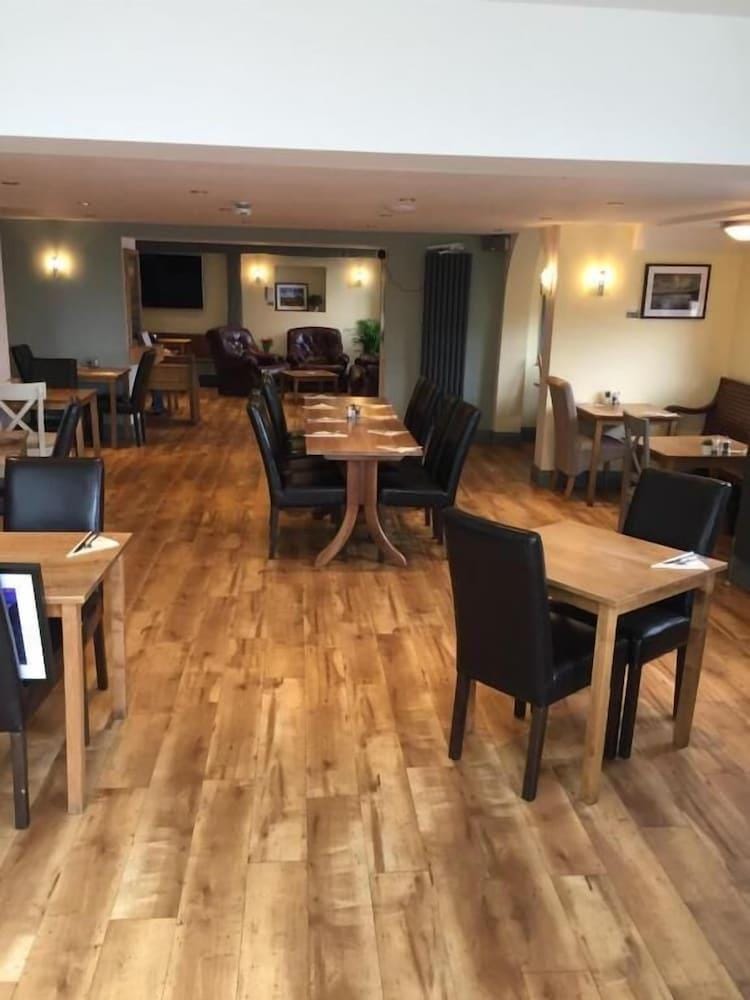 Rose and Crown Hotel in Wales