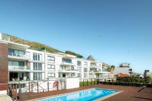 Bright 2bed in Sea Point w Sea Views Helio Haven Hotel in Sea Point