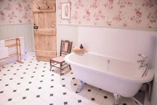 Lower House B&B Hotel in Wales