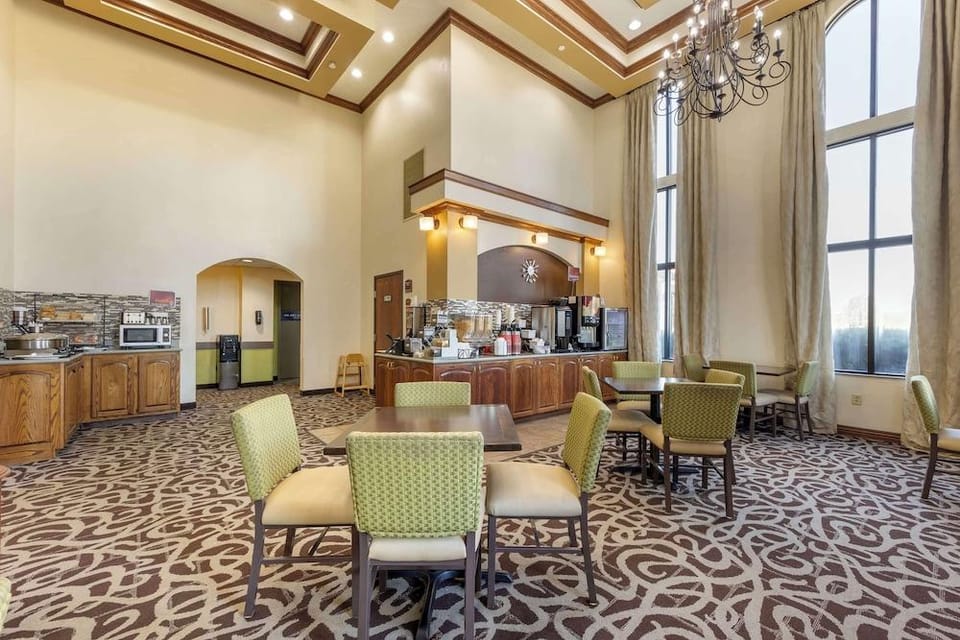 Holiday Inn Express Sikeston Hotel in Missouri